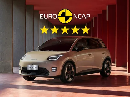Vehículo eléctrico GAC AION UT sometido a las pruebas de choque e impacto Euro NCAP con calificación de 5 estrellas.